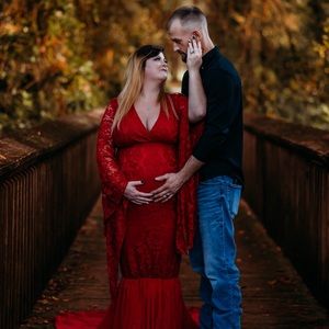 Red Lace Maternity dress XL